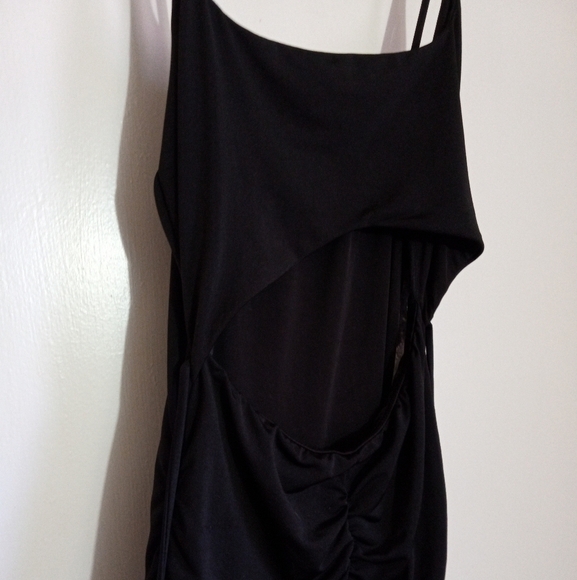 Windsor black ruched bodycon mini dress with cut out back and tie - Picture 4 of 11